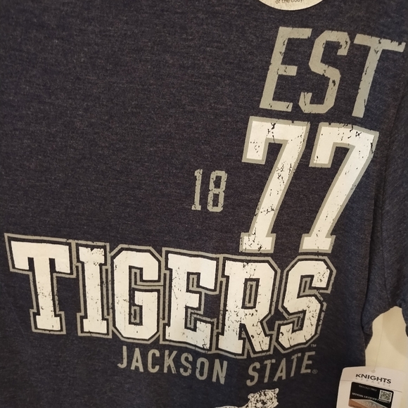 KNIGHTS APPAREL COLLEGE  GRAPHIC/LOGO T-SHIRT UNISEX TEE SIZE M - Picture 2 of 8